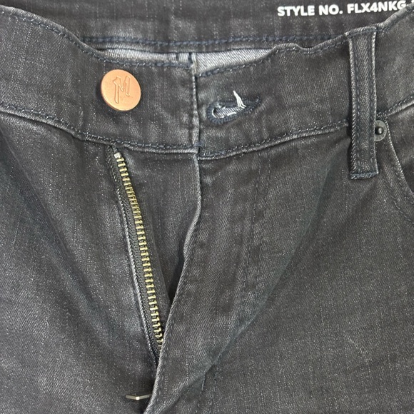 Mugsy MAGS Dark Wash Stretch Jeans Modern Slim Luxe Comfort Fit - Picture 4 of 9